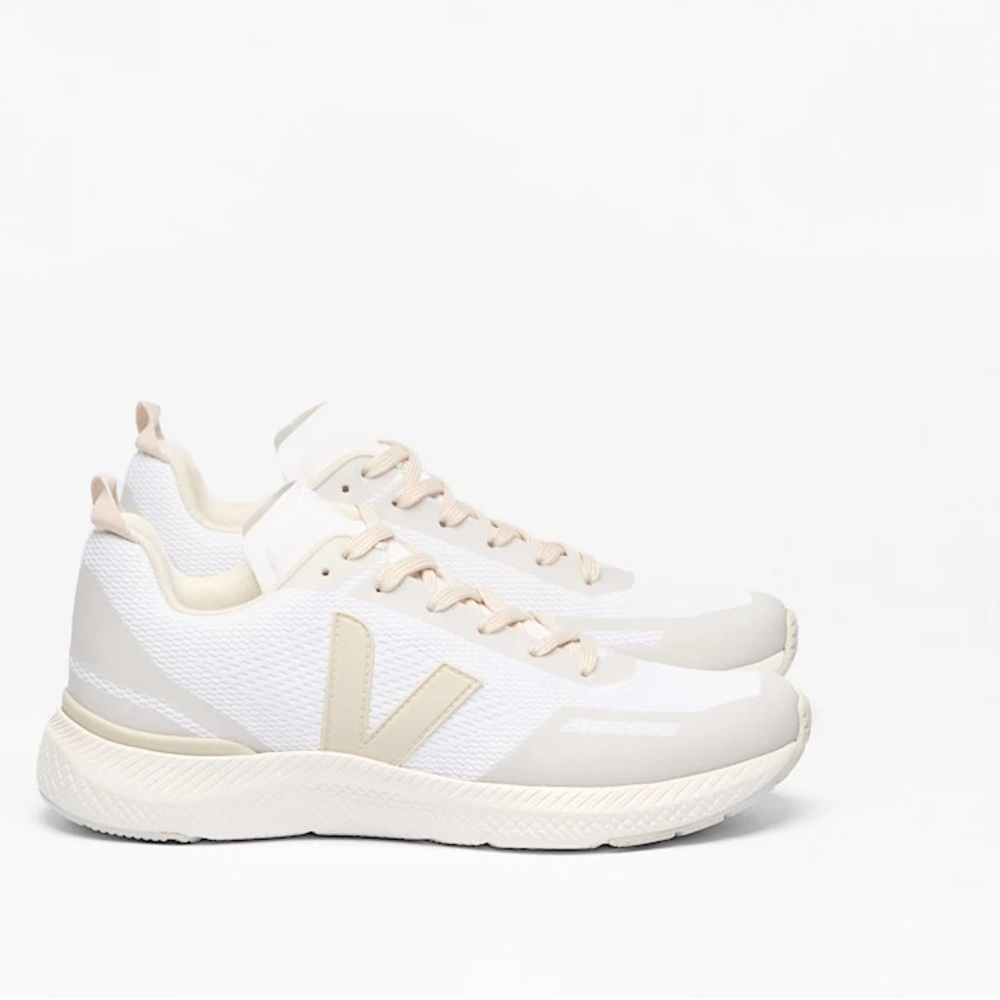 VEJA Impala Engineered Mesh Eggshell Pierre Shoes. Size 42